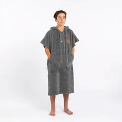Slowtide The Digs Changing Robe - Grey 8 Slowtide The Digs Changing Robe - Grey -Cheap Surfboards Store ezgif 4 54bbf570bc