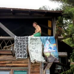 Slowtide X Pink Floyd Liquid Prism Quick-Dry Towel 7 Slowtide X Pink Floyd Liquid Prism Quick-Dry Towel -Cheap Surfboards Store fa 1 1024x1024