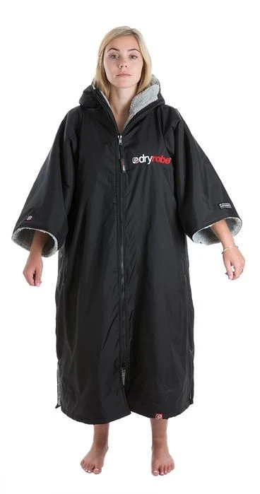 Dryrobe Advance Short Sleeve - Black / Grey - Medium 5 Dryrobe Advance Short Sleeve - Black / Grey - Medium - Image 3