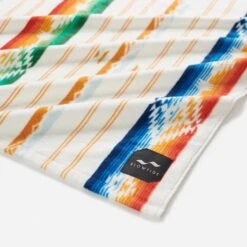Slowtide Harlow Beach Towel - Off White -Cheap Surfboards Store p 1ecde6a9 79e6 4c11 a54d a2bd252fbc87 900x