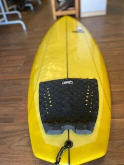 Almond Quadkumber 5'8" California Import Surfboard + Fins - Used -Cheap Surfboards Store whatsapp image 2023 06 13 at 13.38.01